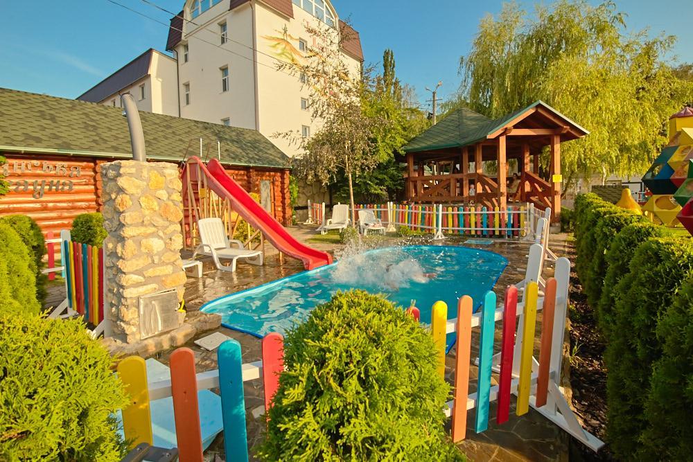 Hotel Panorama Kremenetsʼ Esterno foto